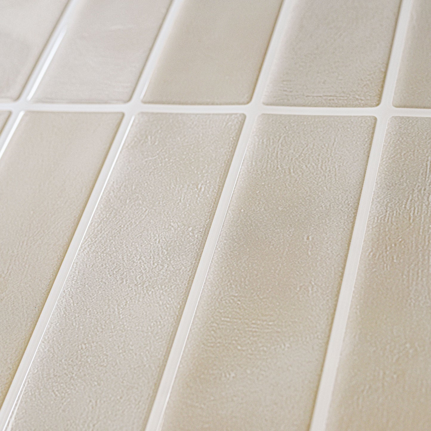 Azulejo lineal Luna Cream