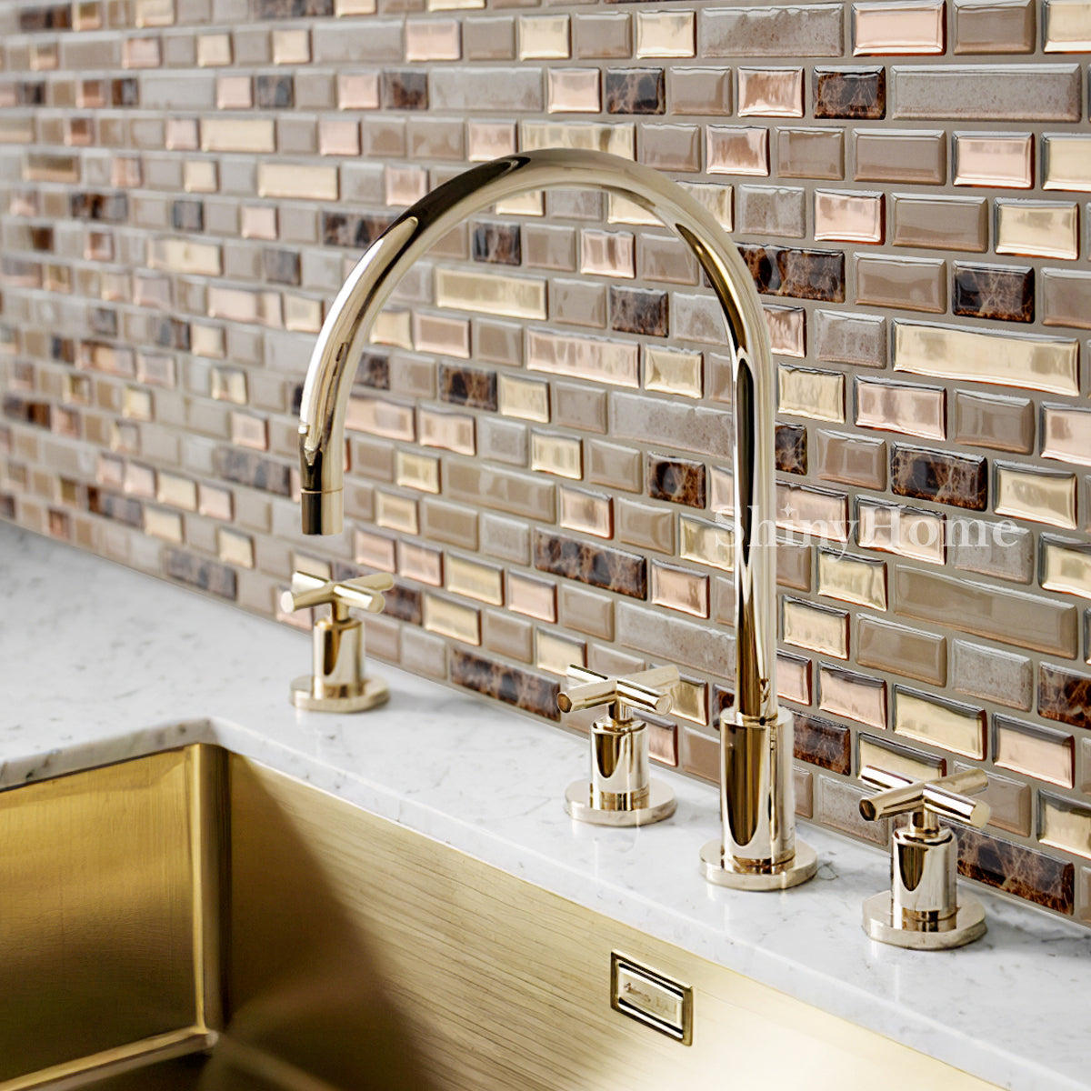 Long Mosaic Tile – Gold Marble Texture